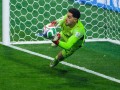   مصر اليوم - مصطفى شوبير يعادل تقييم أوناي سيمون في تصنيف حراس كأس العالم